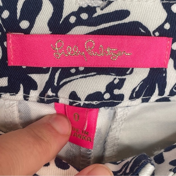 Lilly Pulitzer Jayne Stretch Shorts Lobster Krillin' It Oyster Bay Blue 0 - Picture 6 of 10